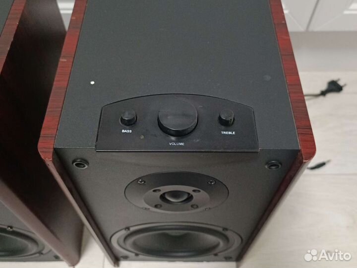 Колонки активные 2.0