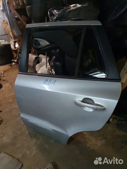 Дверь задняя левая Hyundai Santa Fe внедорожник