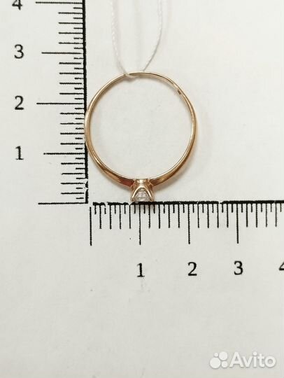 Золотое кольцо с камнем 21р