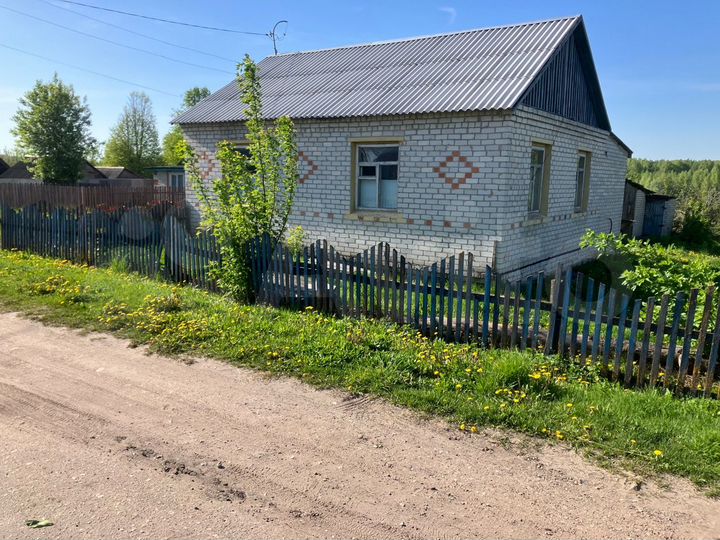 Дом 67 м² на участке 12 га