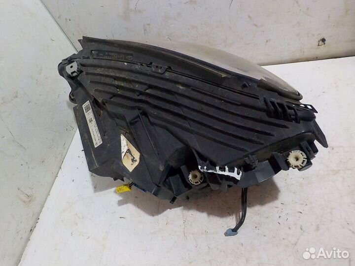 Фара правая Mercedes GLC X253