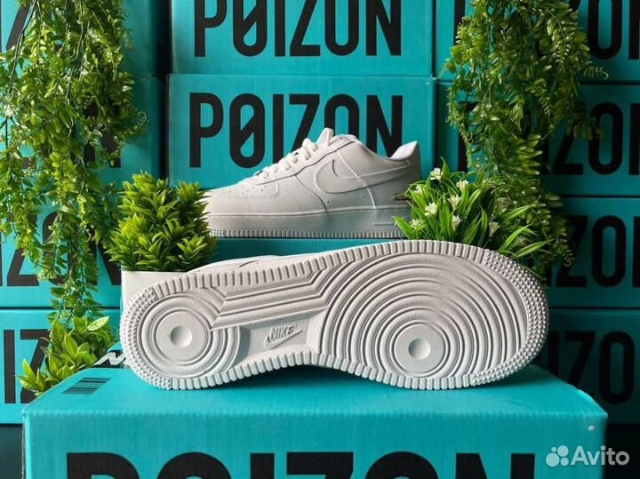 Кроссовки Nike Air Force 1 Supreme +Poizon коробка