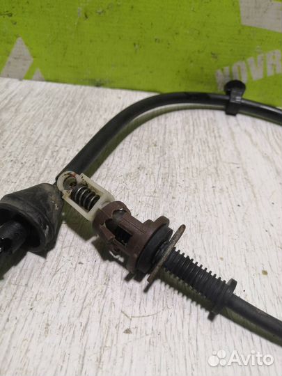 Ответная часть замка багажника Рено Клио 2 Симбол