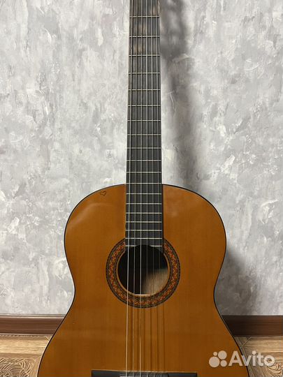 Классическая гитара yamaha c40