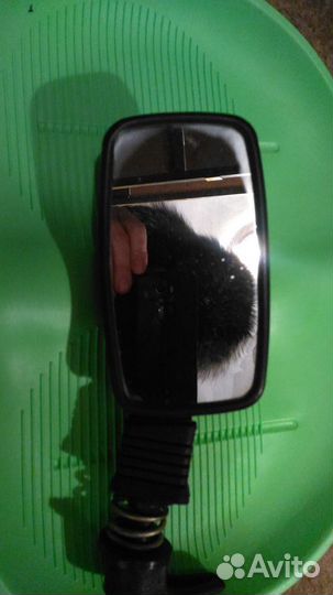 Зеркало левое на ладу