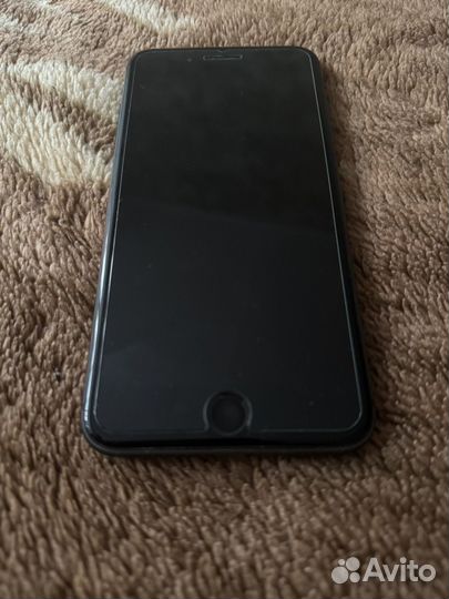 iPhone 8 Plus, 64 ГБ