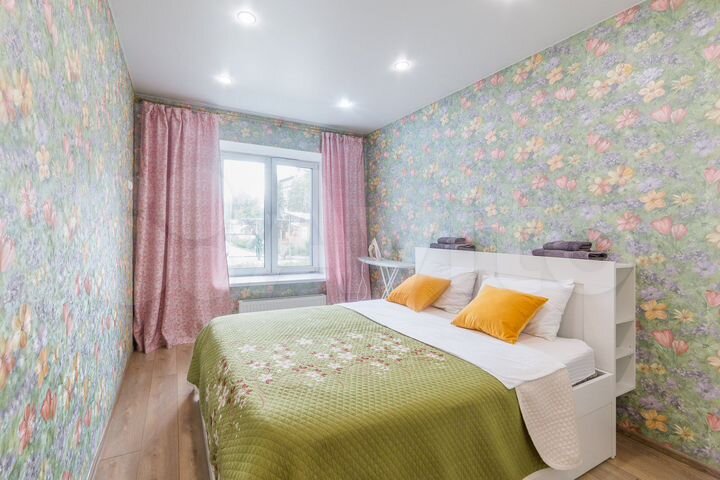 2-к. квартира, 60 м², 1/10 эт.