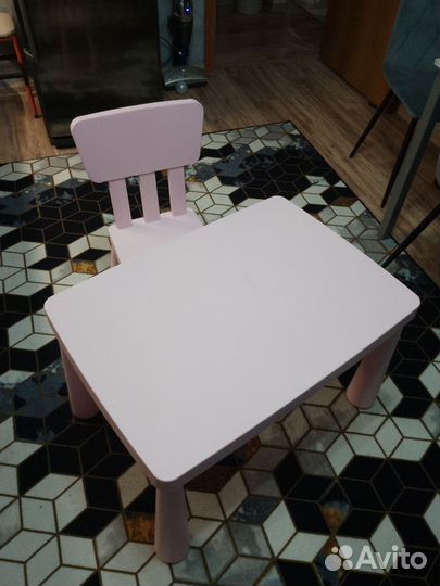 Детский стол со стулом IKEA
