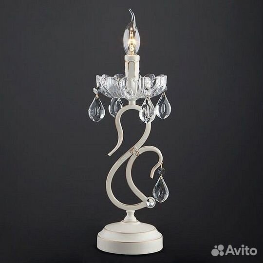 Настольная лампа Eurosvet Etna 12205/1T белый Stro