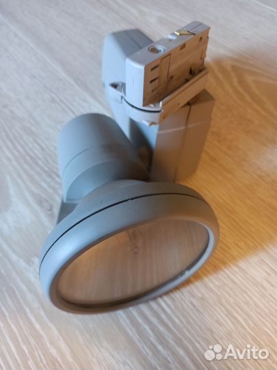 Трековые светильники бу