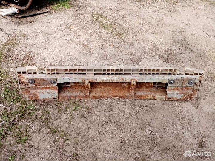 Продам усилитель заднего бампера на деу нексия