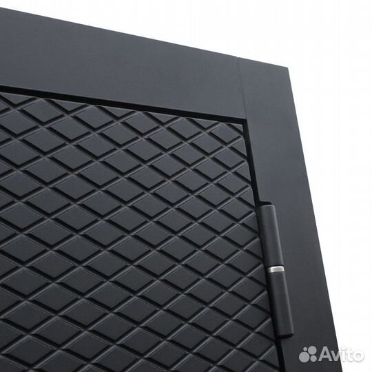 Входная дверь 