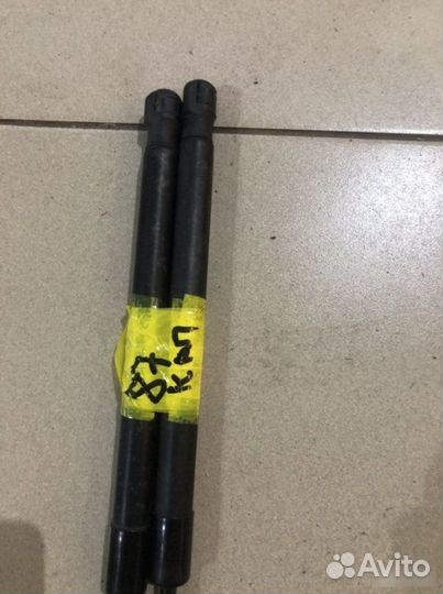 Упоры амортизаторы капота Bmw 1 E87