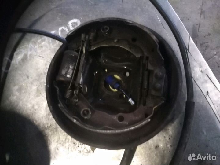 Задняя тормозная система Рено Логан