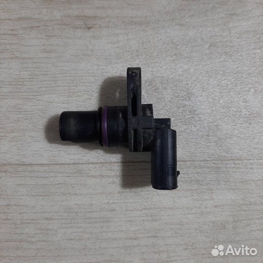 Датчик положения коленвала Volkswagen Polo седан