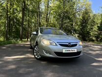 Opel Astra 1.4 AT, 2011, 131 168 км, с пробегом, цена 815 000 руб.