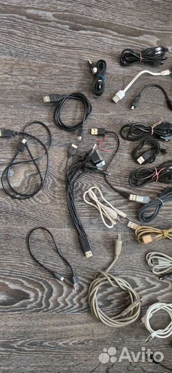 Кабеля зарядки и подключения разные