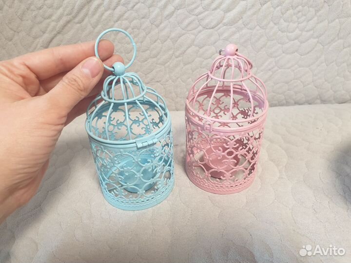 Подсвечники новые и корзины плетёные