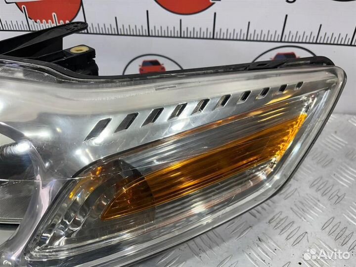 Фара левая Ford Mondeo 4