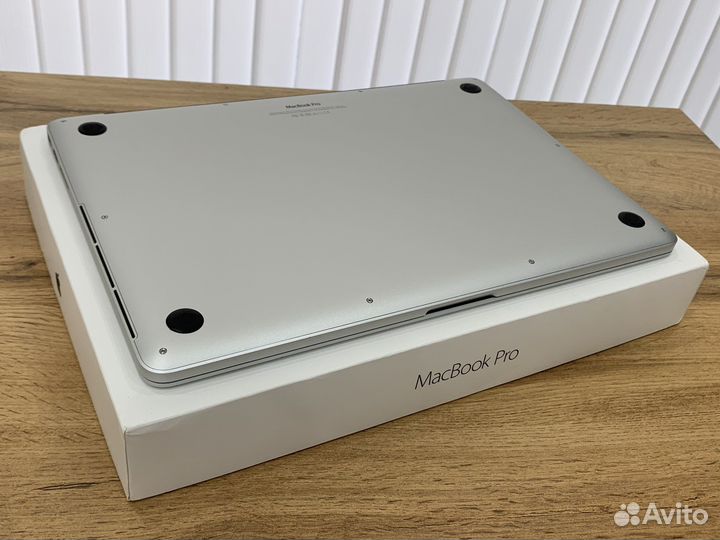 MacBook Pro 15 2016 i7/16 /256 gb + Adobe