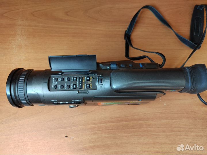 Видеокамера Panasonic RX70 Slim Palmcorder