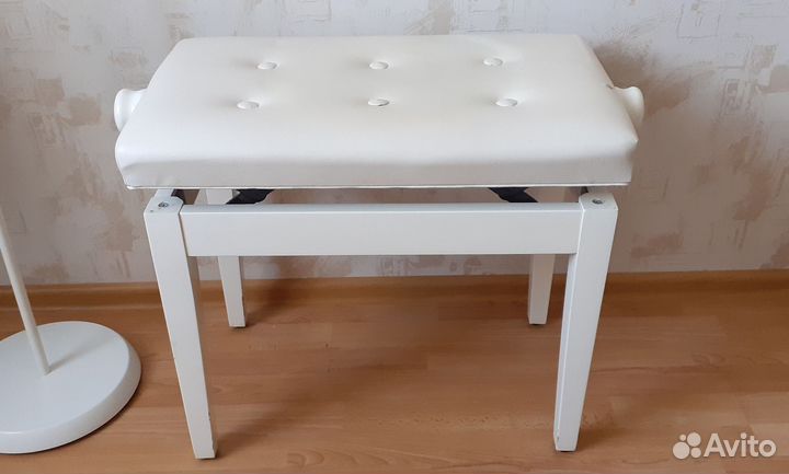 Банкетка для фортепиано