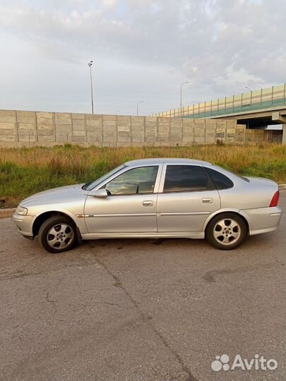 Opel Vectra 1.6 МТ, 2001, 215 000 км