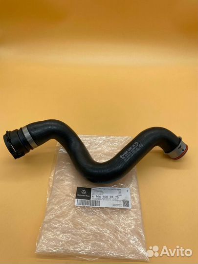 Патрубок Mercedes A1665000575