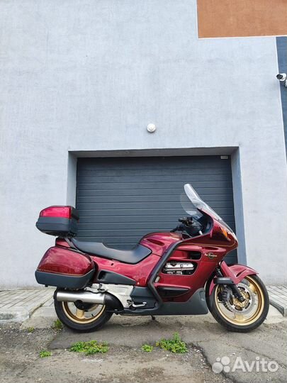 Мотоцикл Honda ST 1100