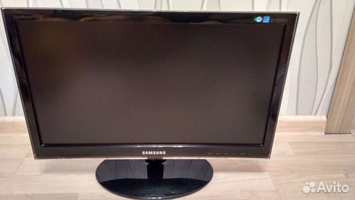 Монитор Samsung P2250