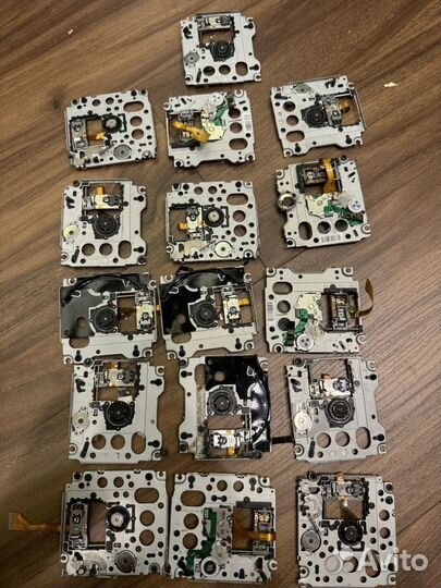 16 дисководов PSP 2000/3000