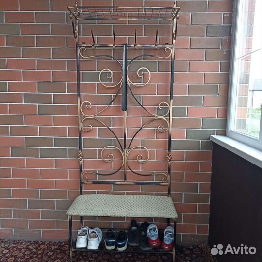 Банкетка в прихожую