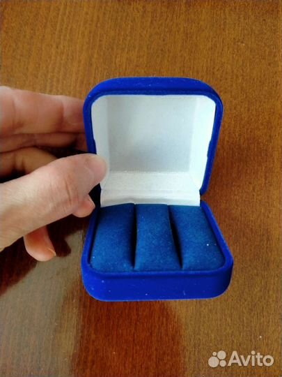 Футляры для ювелирных украшений