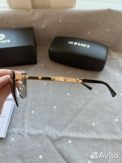 Солнцезащитные очки