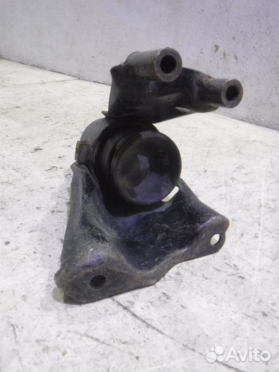 Подушка двигателя Ниссан