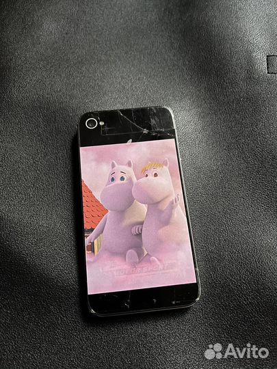 Телефон iPhone 4s