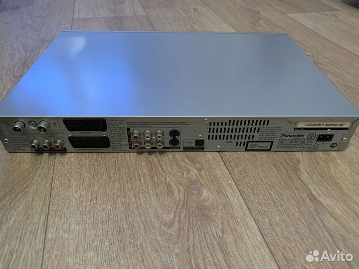 DVD-рекордер.DVD-плеер. panasonic dmr-es15
