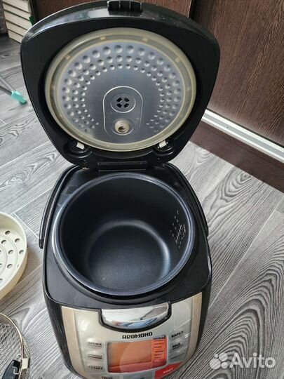 Мультиварка Redmond RMC-M4502