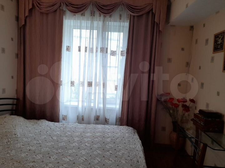 2-к. квартира, 85 м², 4/4 эт.