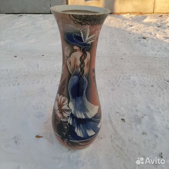 Керамическая ваза