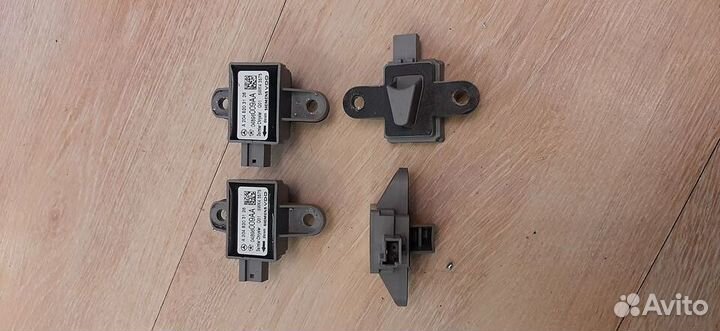 Датчик бокового удара Mercedes C-Class W204