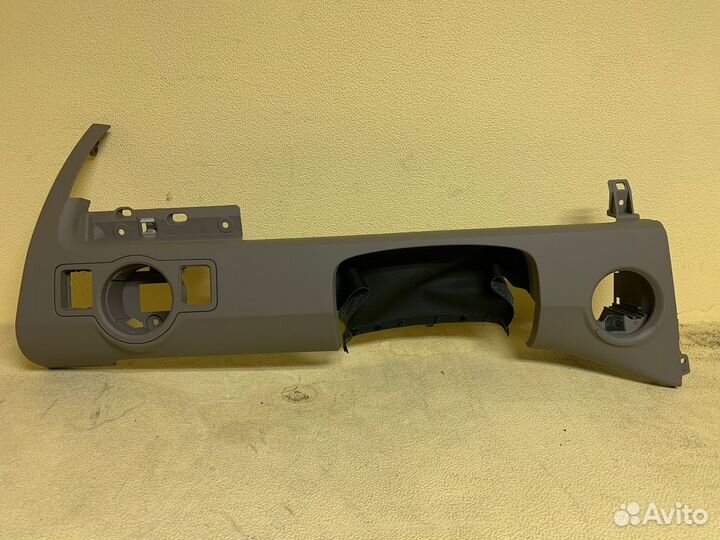 Накладка торпедо над рулем Volkswagen Passat B6