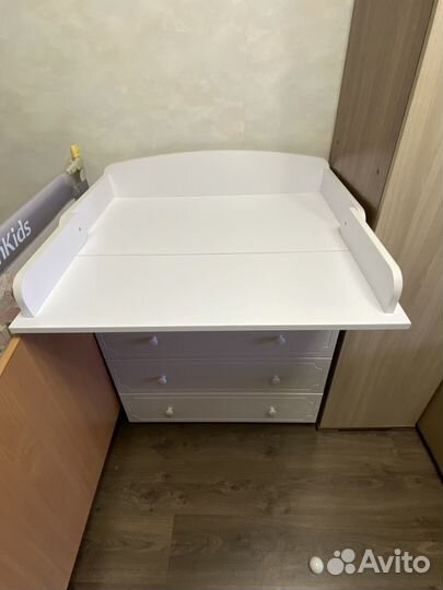 Пеленальный комод белый