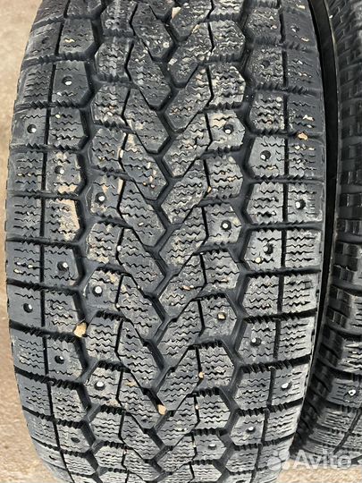 Yokohama Ice Guard F700S 205/55 R16