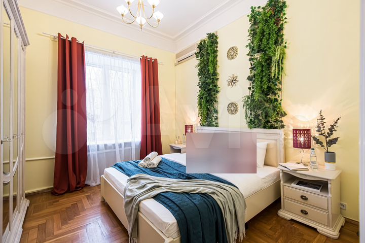 5-к. квартира, 140 м², 2/8 эт.