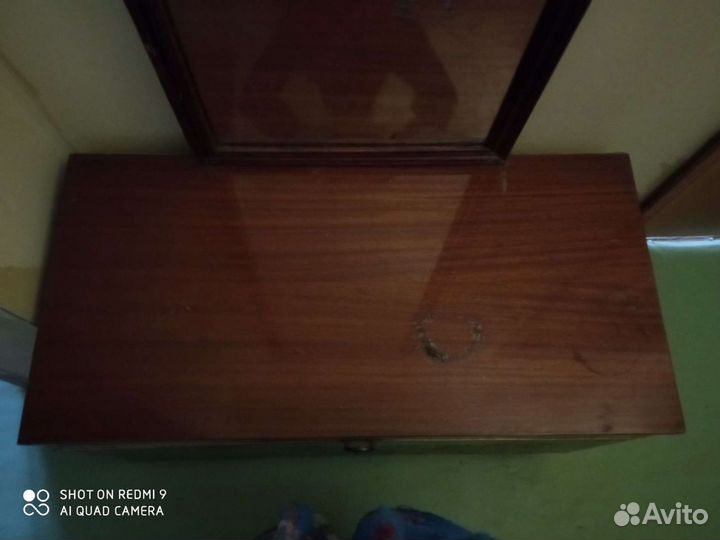 Тумба шкаф с зеркалом в прихожую