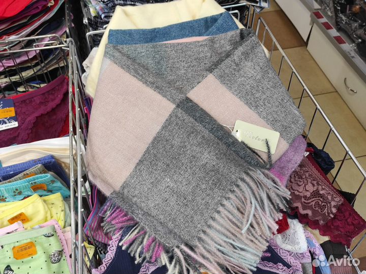 Шарфы и палантины