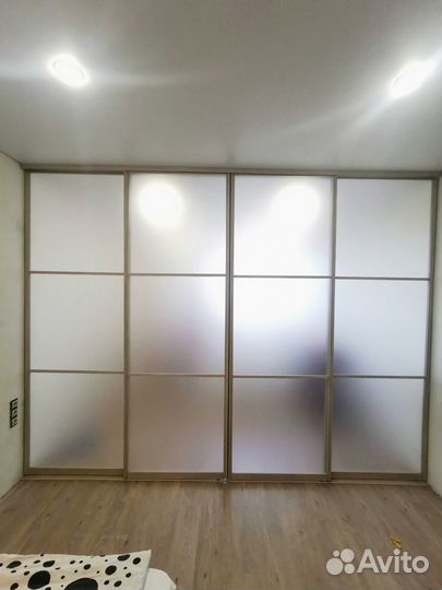 Перегородка раздвижная для зонирования