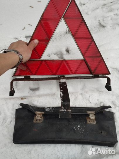 Знак аварийной остановки