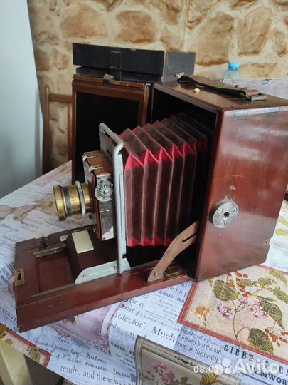 Старинная камера